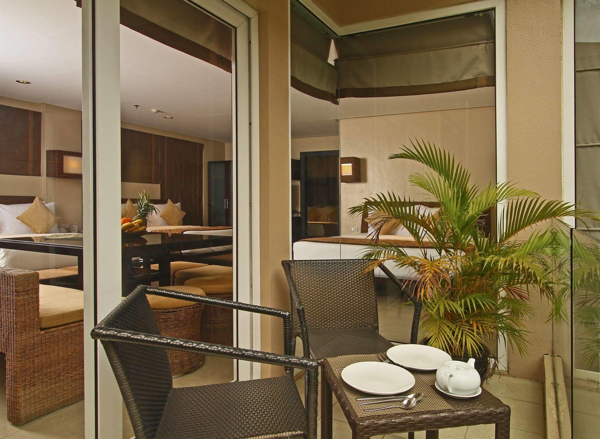 Two Seasons Boracay Resort Balabag  Экстерьер фото